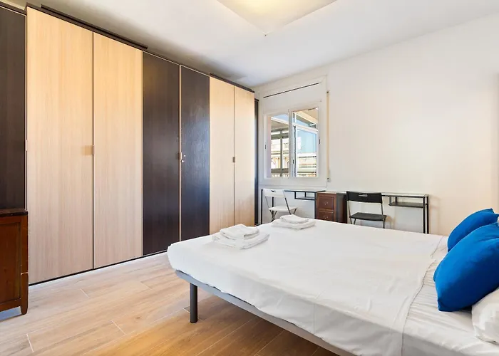 Chic 3Br Retreat With Private Terrace