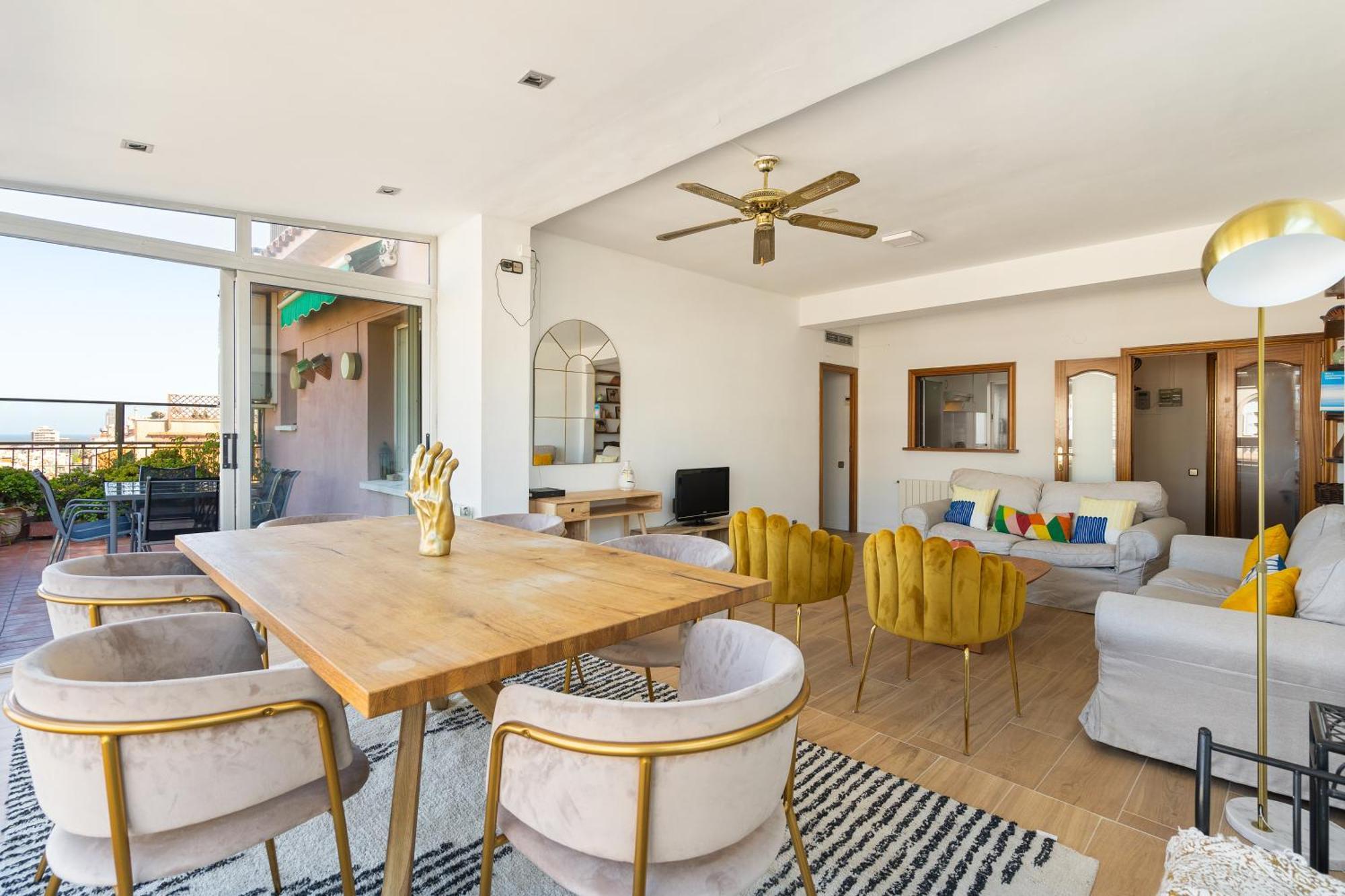 Apartment Chic 3br Retreat With Private Terrace Barcelona