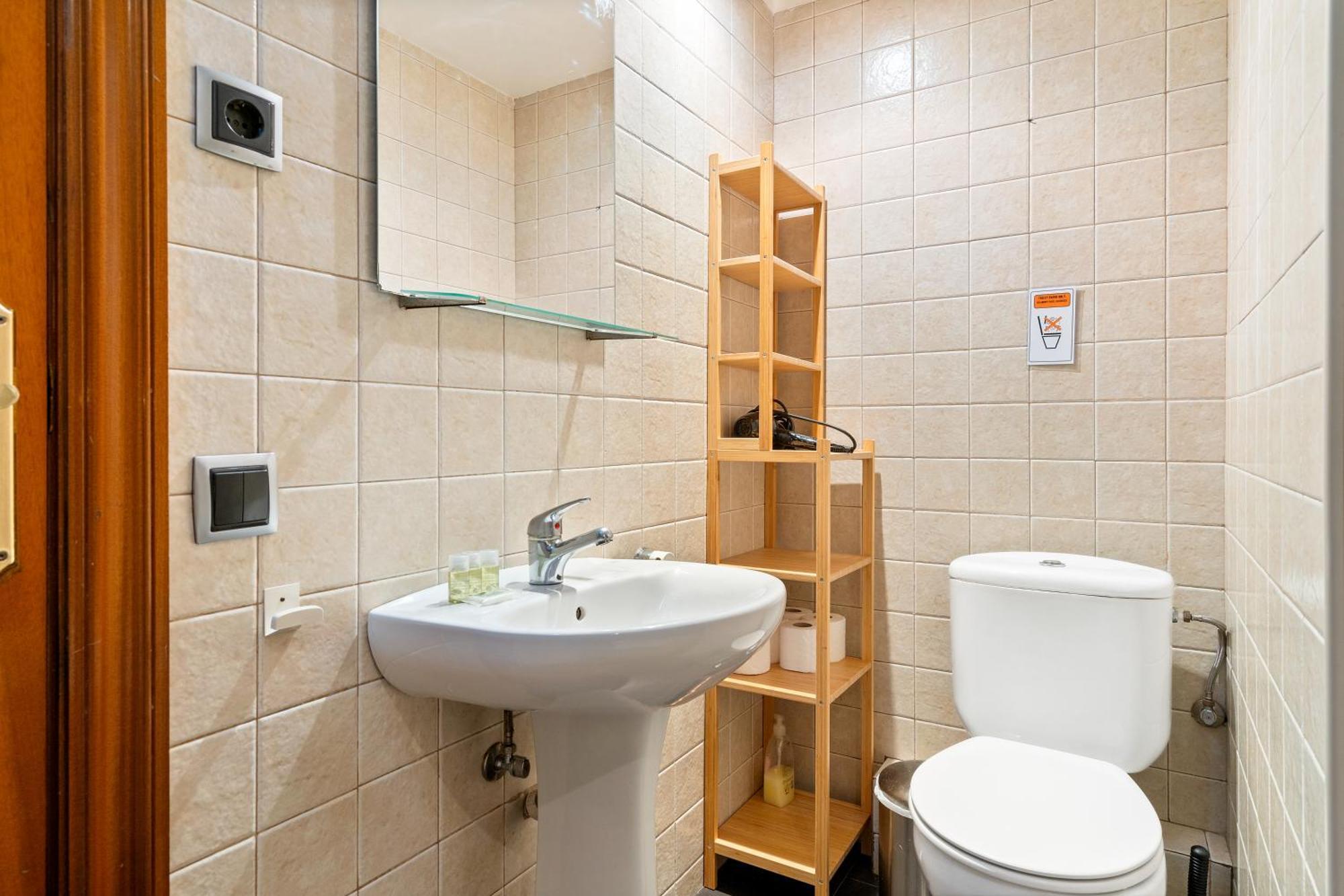 Chic 3br Retreat With Private Terrace * Barcelone