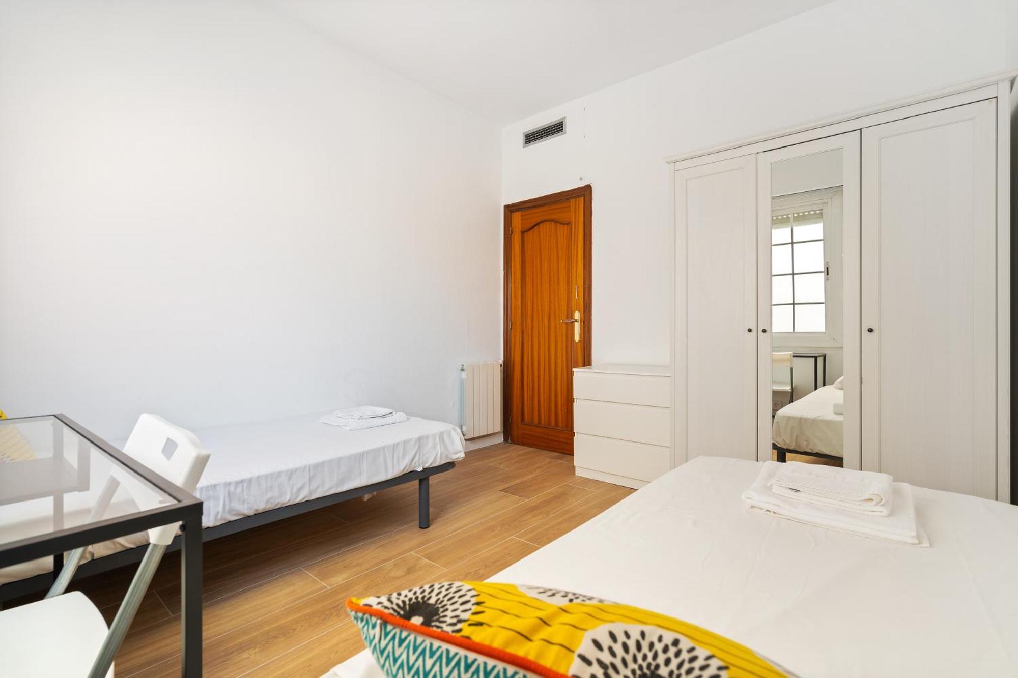Appartement Chic 3br Retreat With Private Terrace